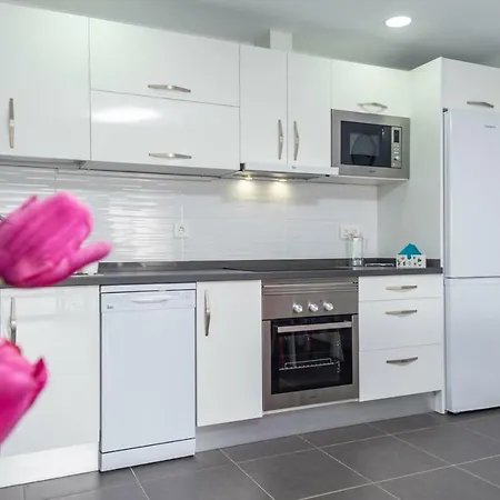 Holiday Piscina Wifi By Lightbooking Apartment